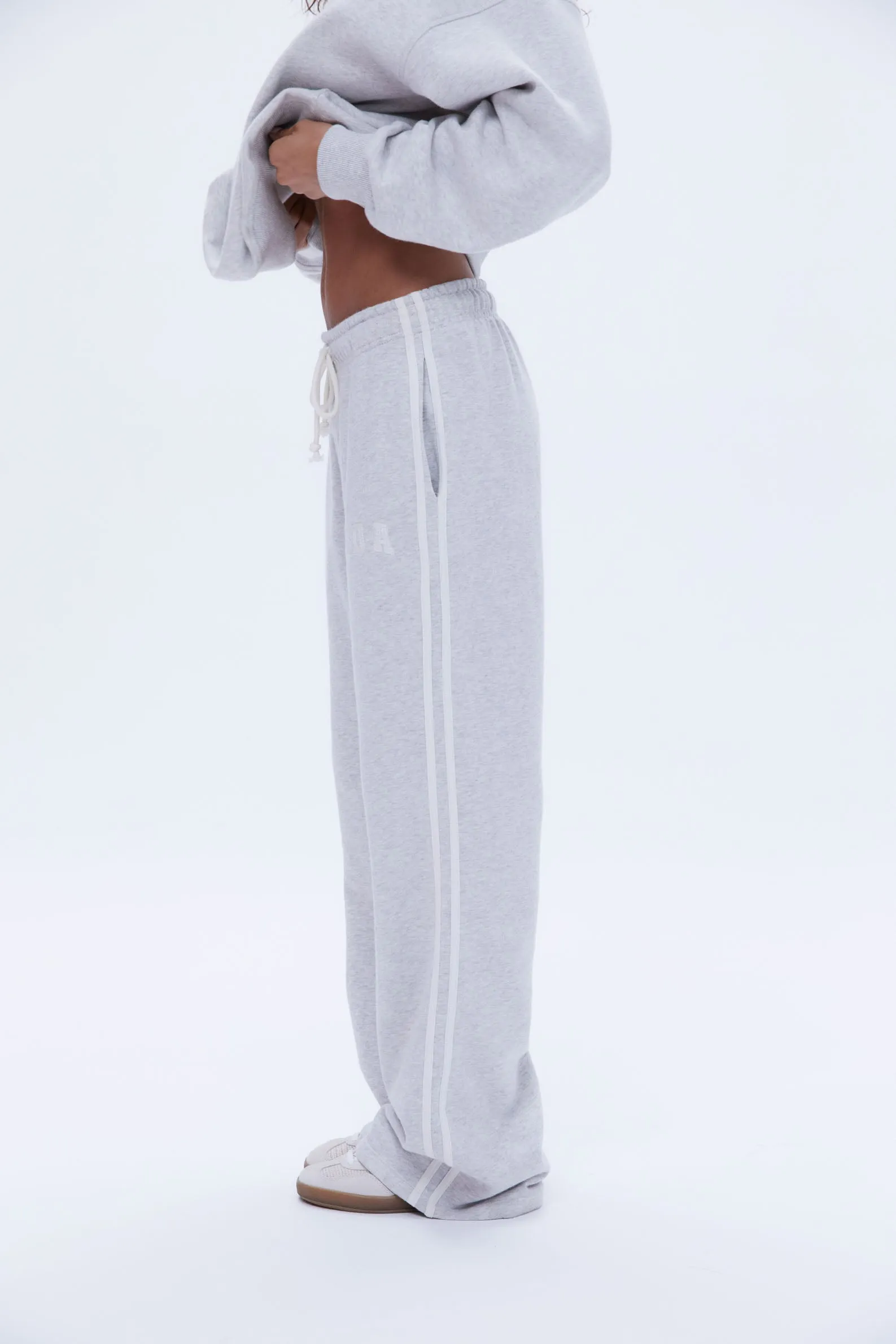 ADA Stitch Loose Fit Sweatpants - Light Grey Melange/Marshmallow White