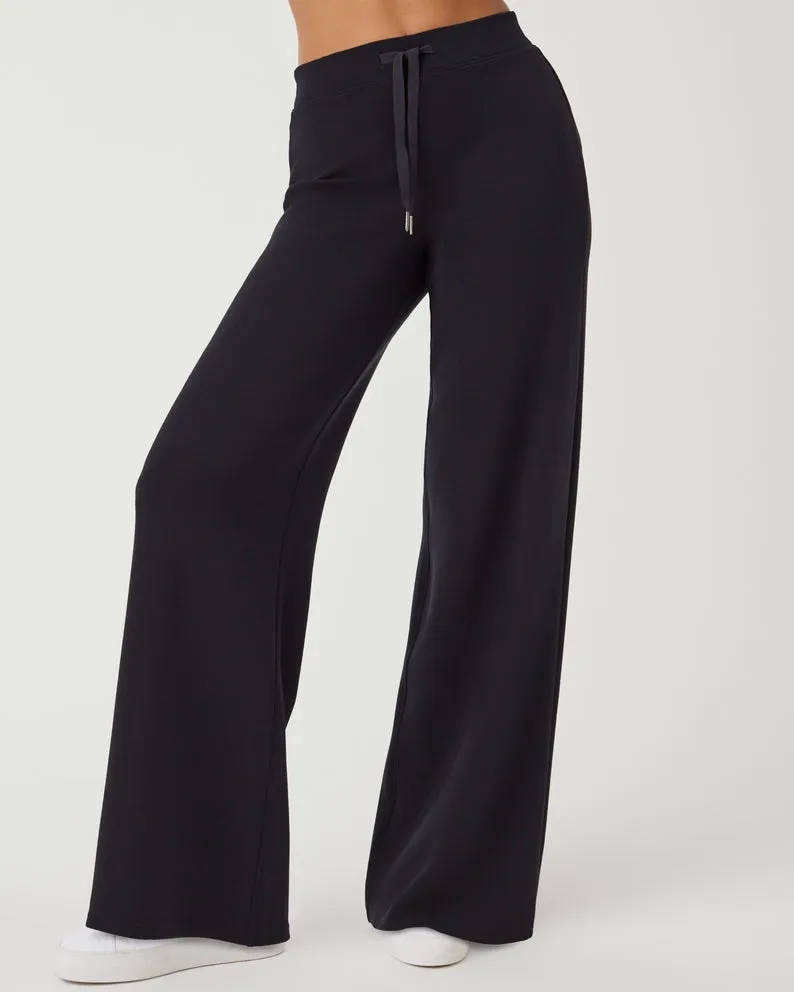 Airessentials Wide Leg Pant