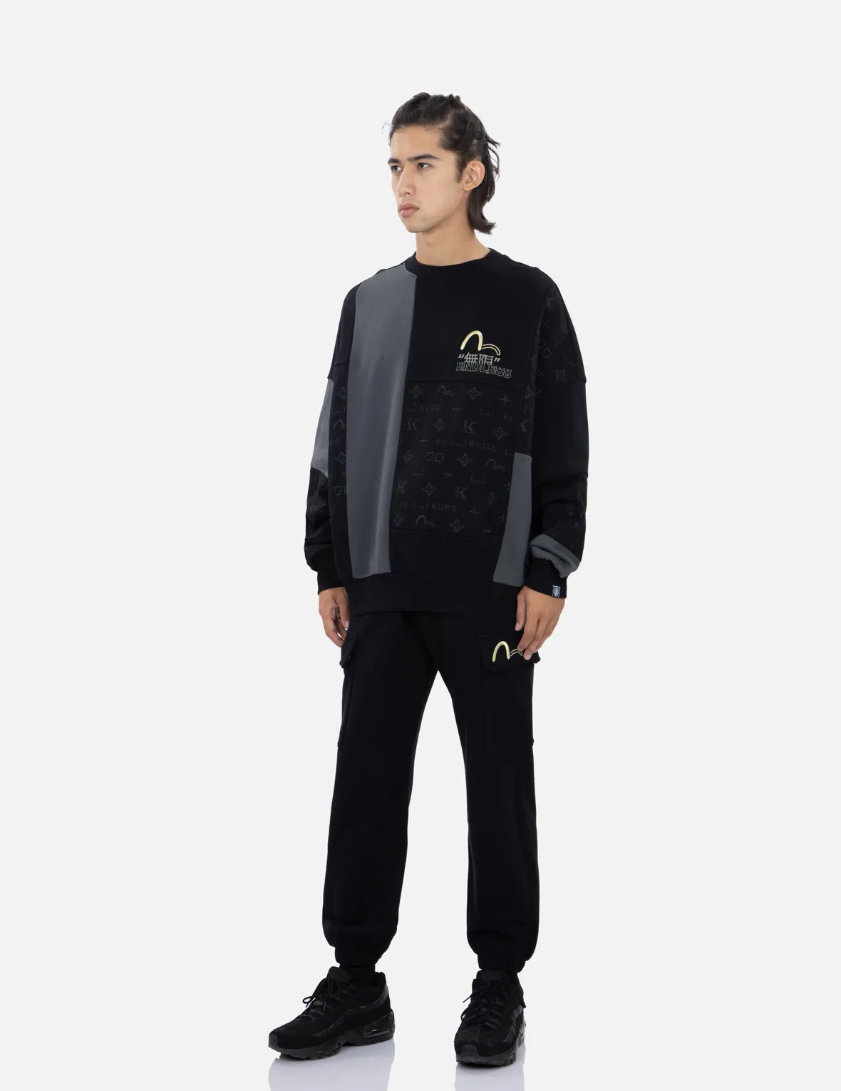 Brush Effect Logo Embroidery Cargo Sweatpants