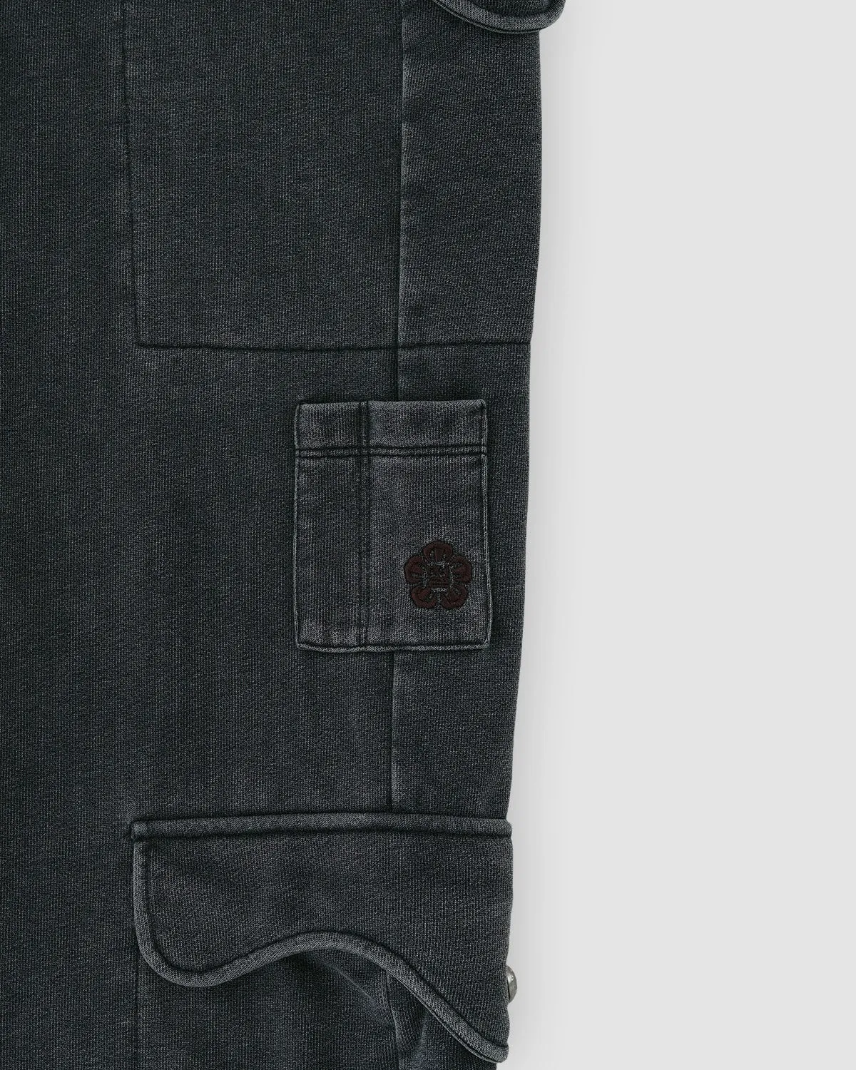 CHARCOAL WASH CARGO SWEATPANTS