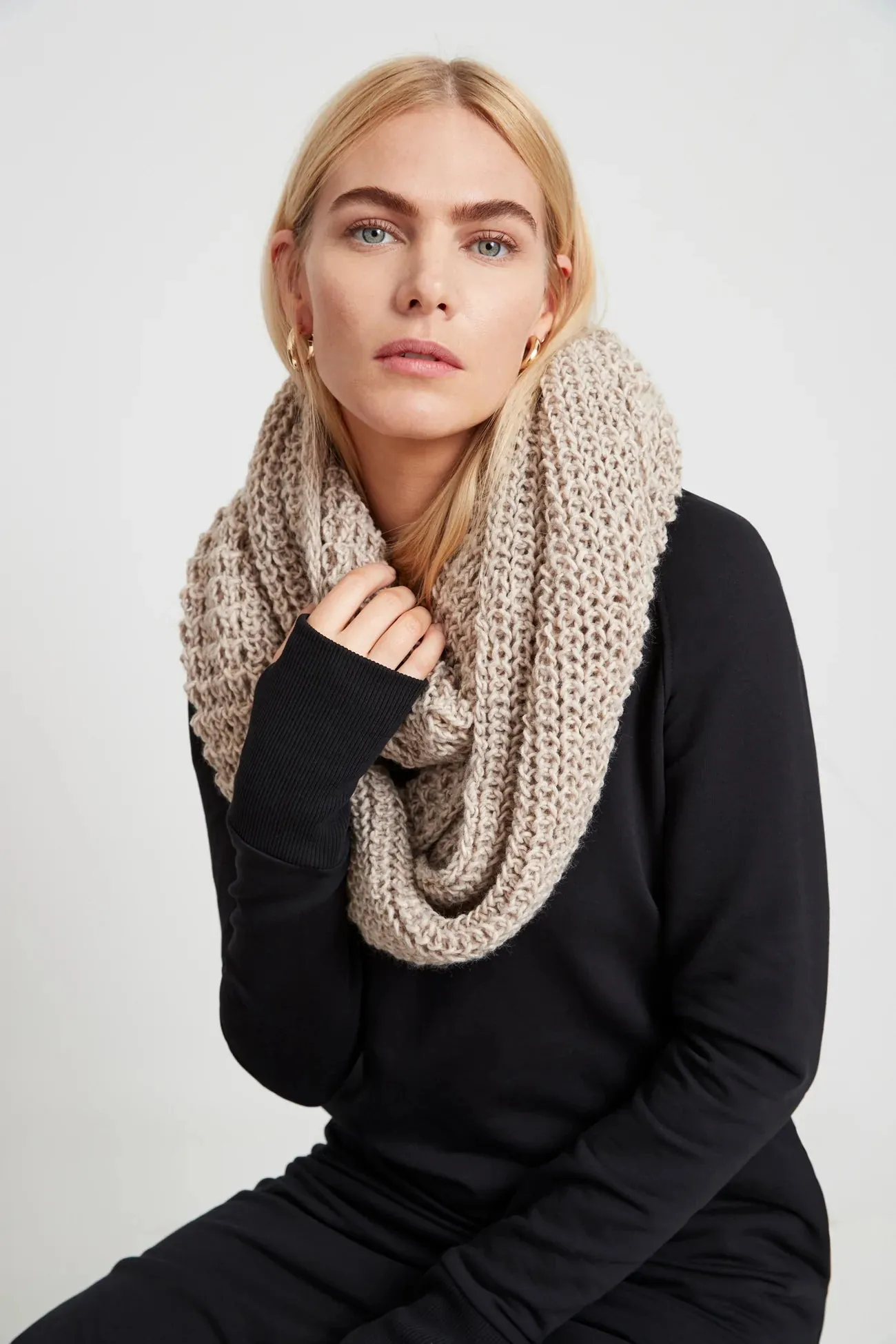 Glow Club Free Gift — Beige London Scarf