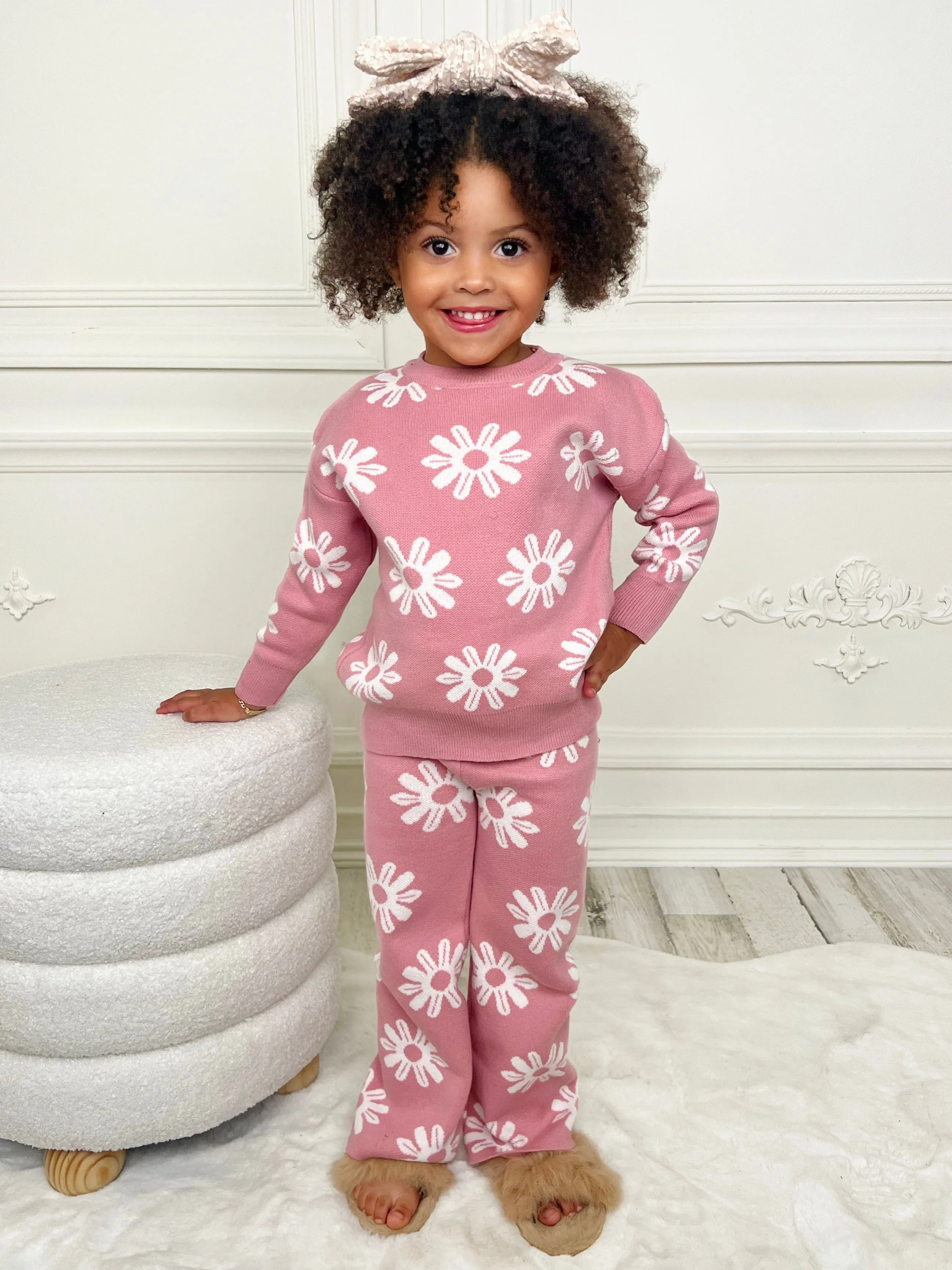 Love 2 Lounge Flower Knit Sweatpants Set