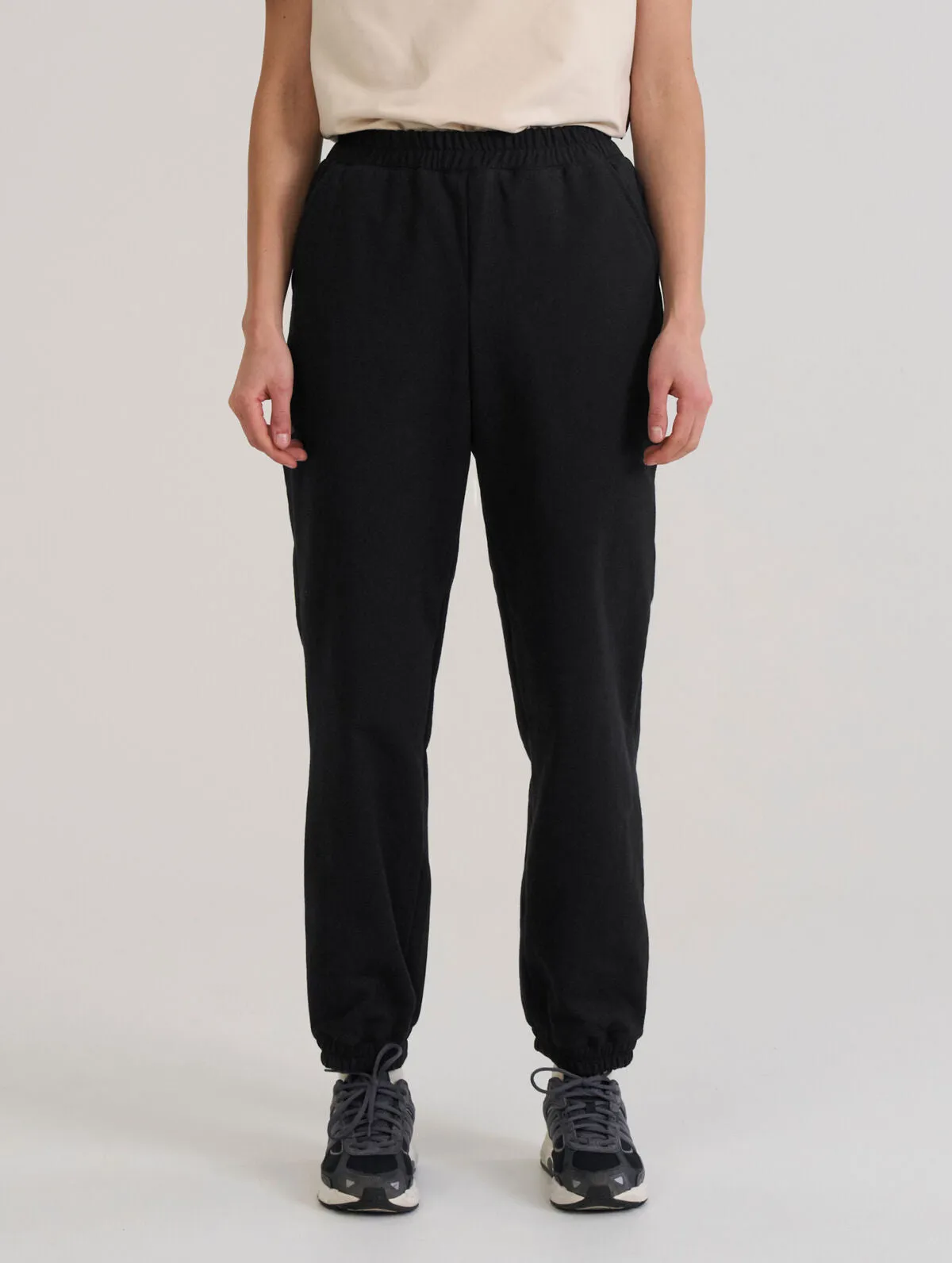 Malla Sweatpants Black