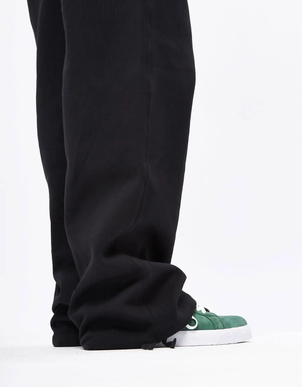 Nike Solo Swoosh Sweatpants (Straight) - Black/White