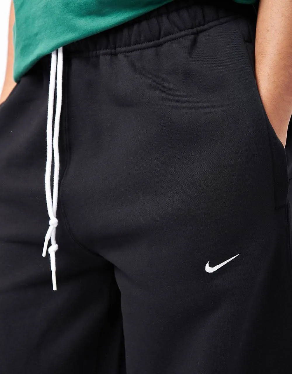 Nike Solo Swoosh Sweatpants (Straight) - Black/White