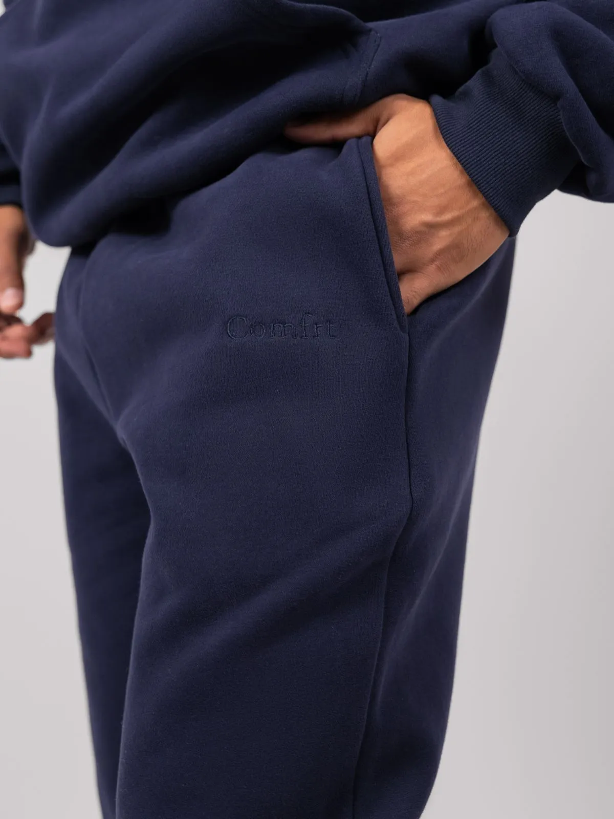 Signature Fit Sweatpants