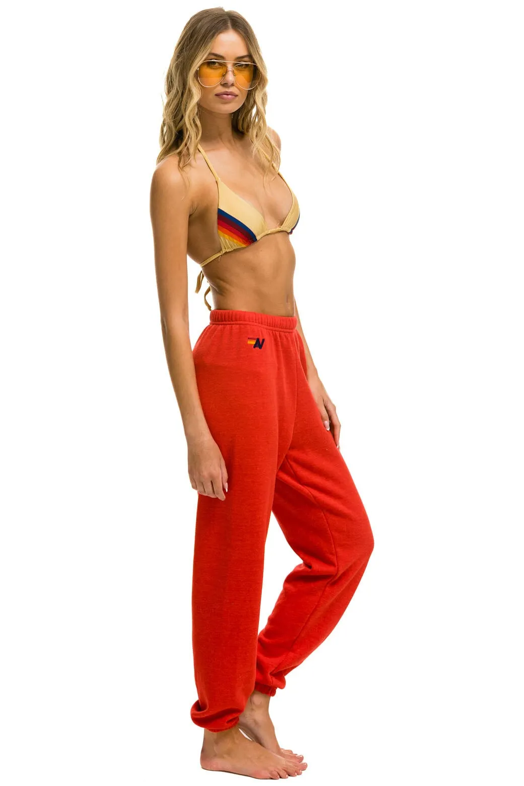 SMILEY SUNSET SWEATPANTS - RED