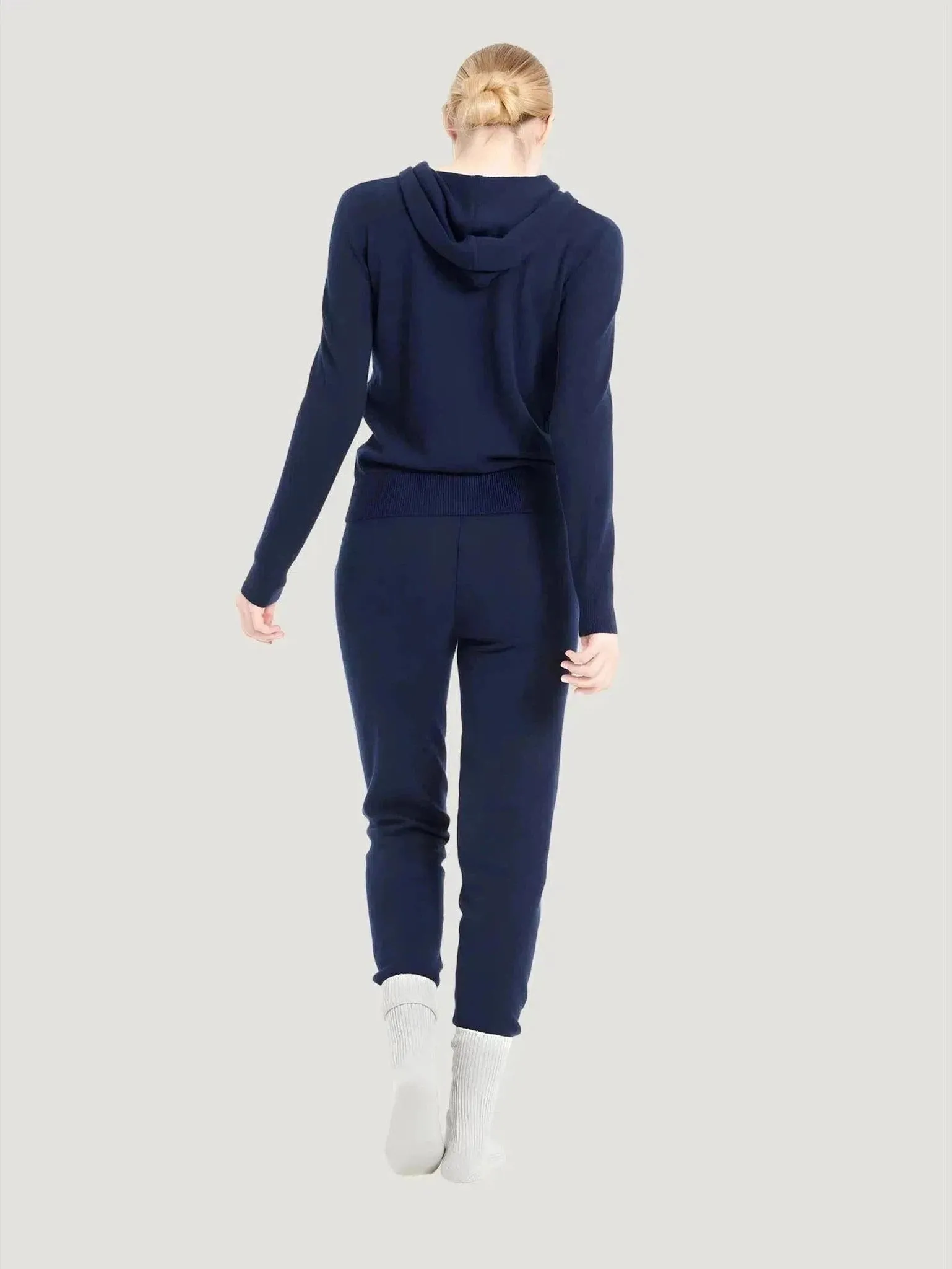 STUDIO CASHMERE8 Lilly Navy Cashmere Sweatpants