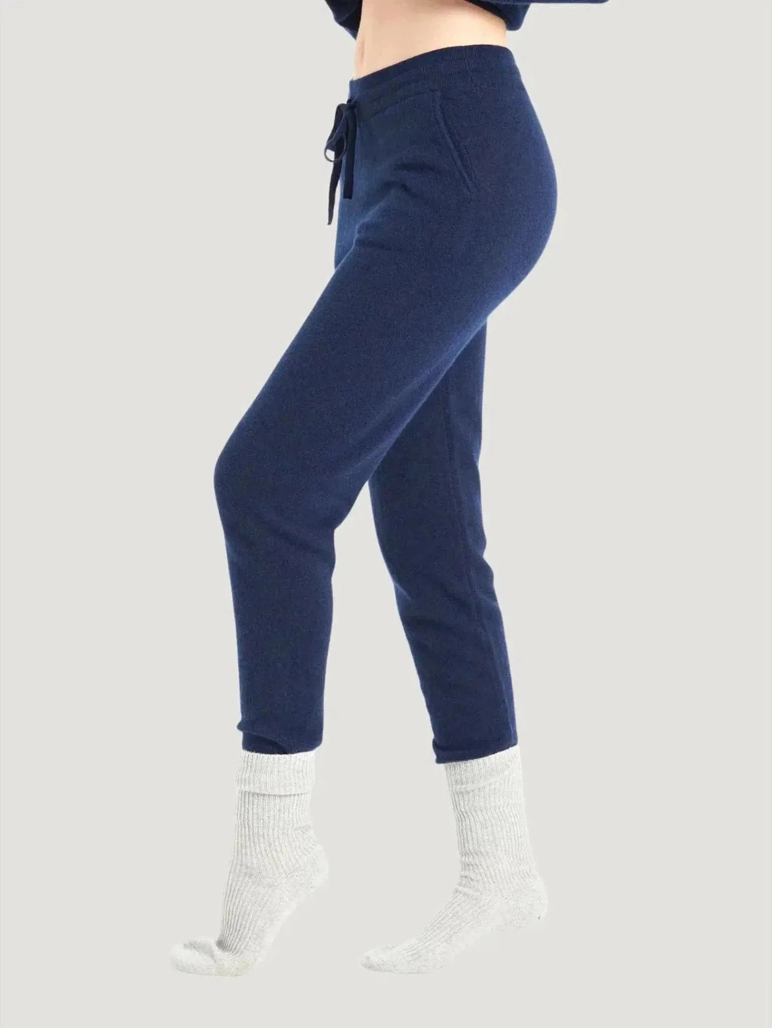 STUDIO CASHMERE8 Lilly Navy Cashmere Sweatpants