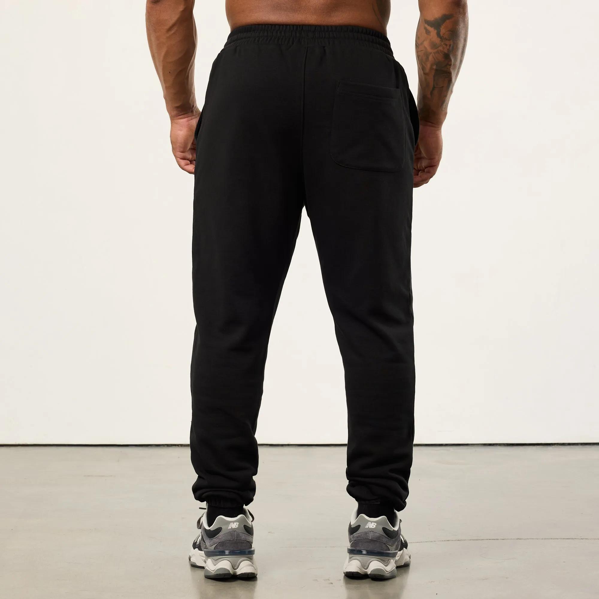 Vanquish Black Signature Tapered Sweatpants