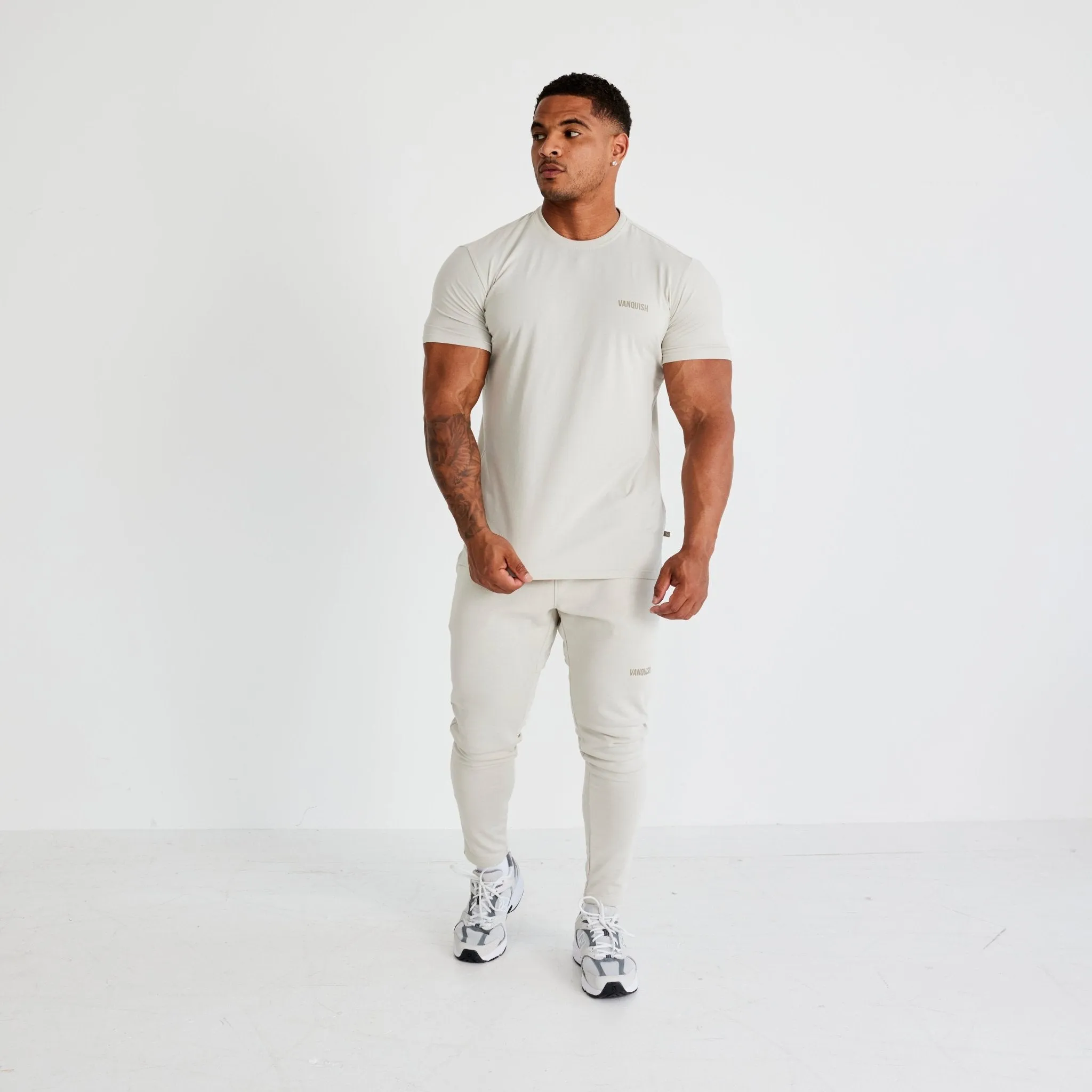 Vanquish Essential Stone Tapered Fit Sweatpants