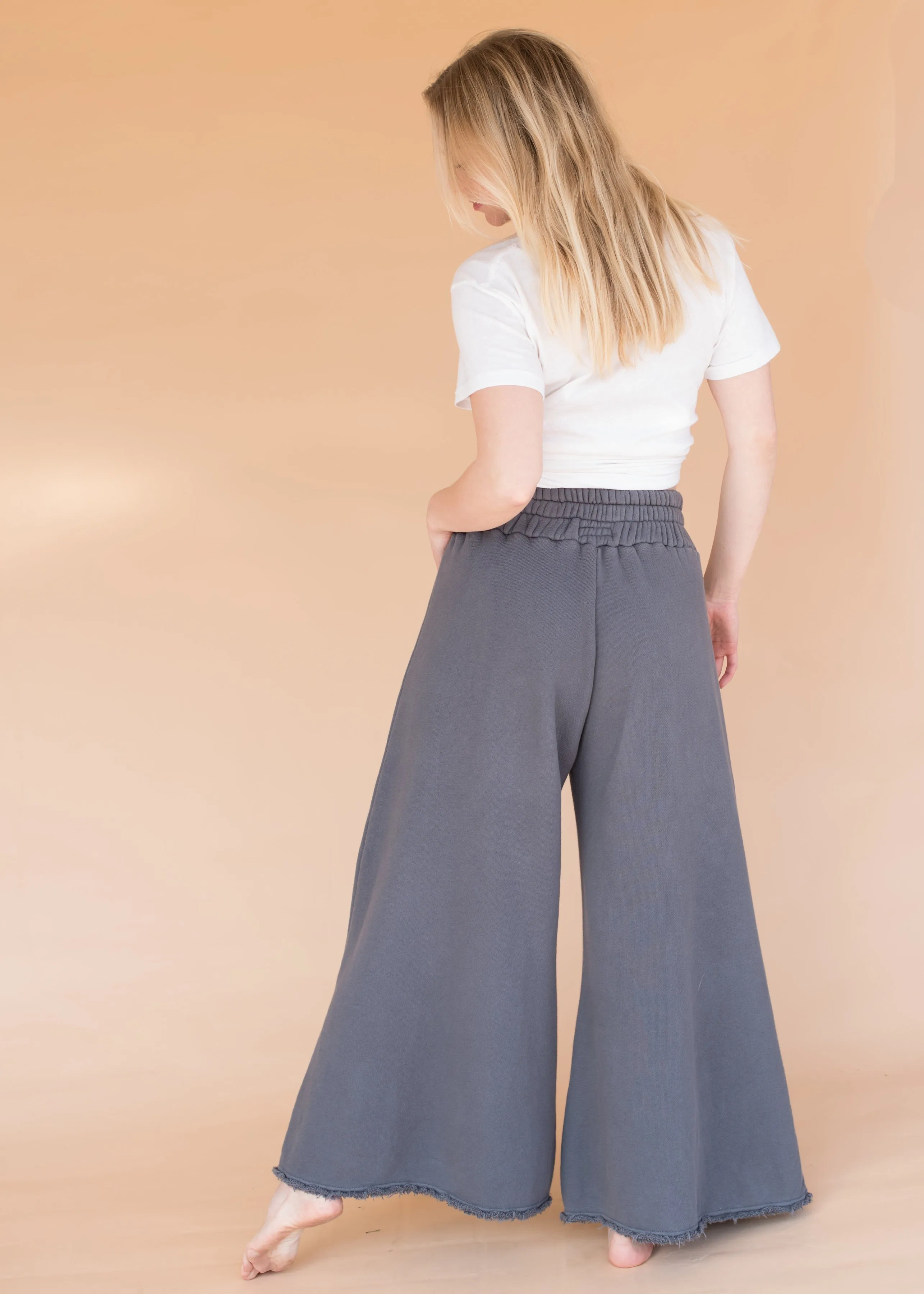 Women’s High-Waisted Grey Wide Leg Sweatpants